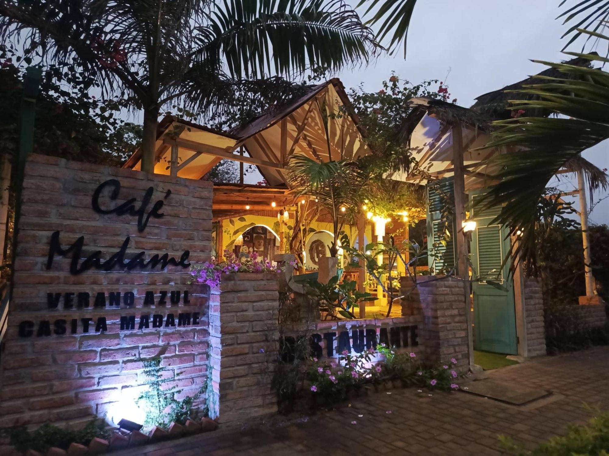 Puerto López Cafe Madame酒店 外观 照片